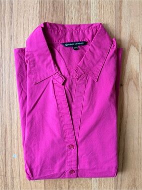 Vintage 90s Women’s Fuchsia Button-Down Shirt